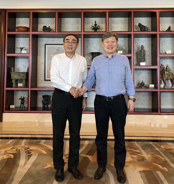 刘纪鹏经理拜访海尔集团张瑞敏主席