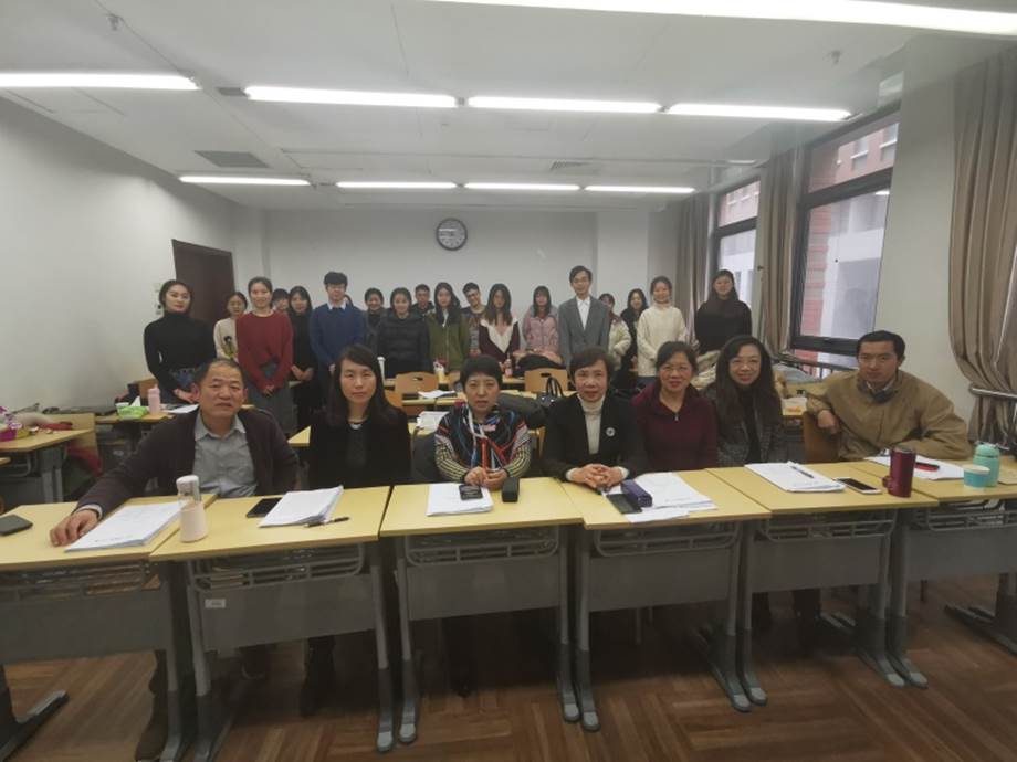 国际商务系学硕与专硕共同参加2020届硕士学位论文预答辩