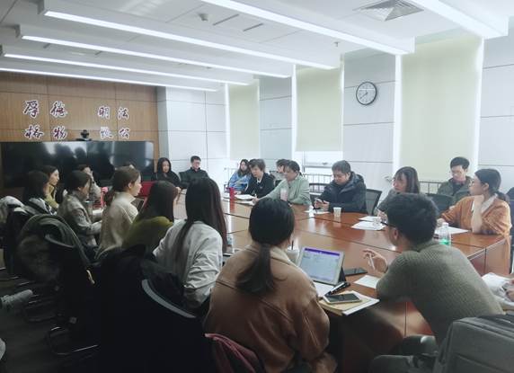 2019年秋季学期专硕员工座谈会顺利召开