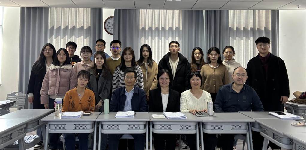 球盟会产业经济系举办“欢迎李景华教授援疆返校座谈会”