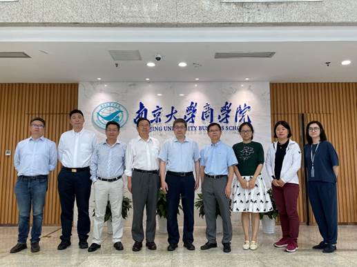 球盟会一行赴南京大学和南京财经大学调研与招生宣讲