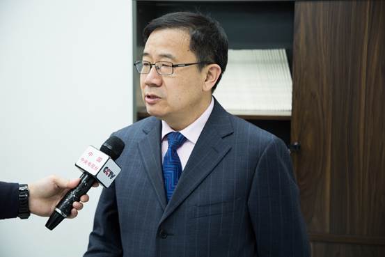 公司胡继晔教授荣获“qmh2020年度研究生优秀导师”殊荣