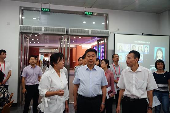 qmh球盟会MBA教育中心迎新工作圆满结束